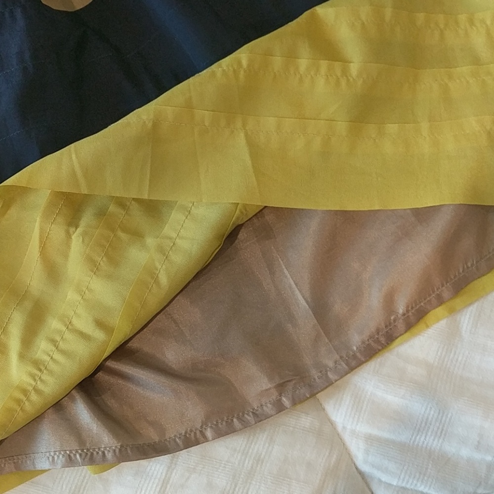 Block Color Skirt - Picture 4 of 4